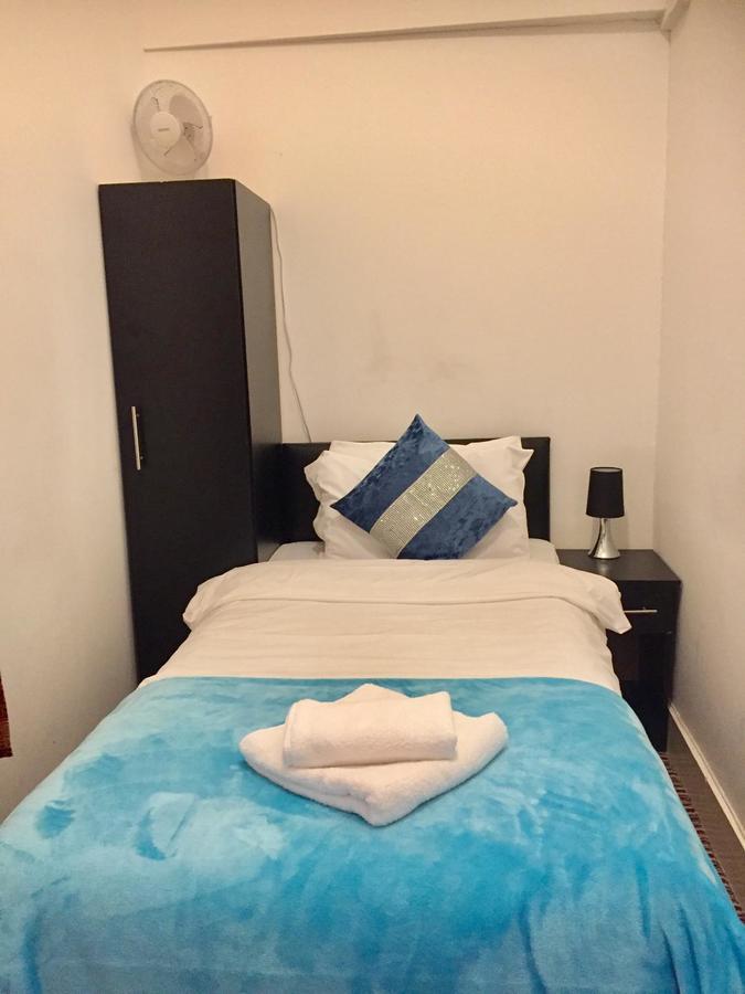 Metro House Star Accommodation London Kültér fotó