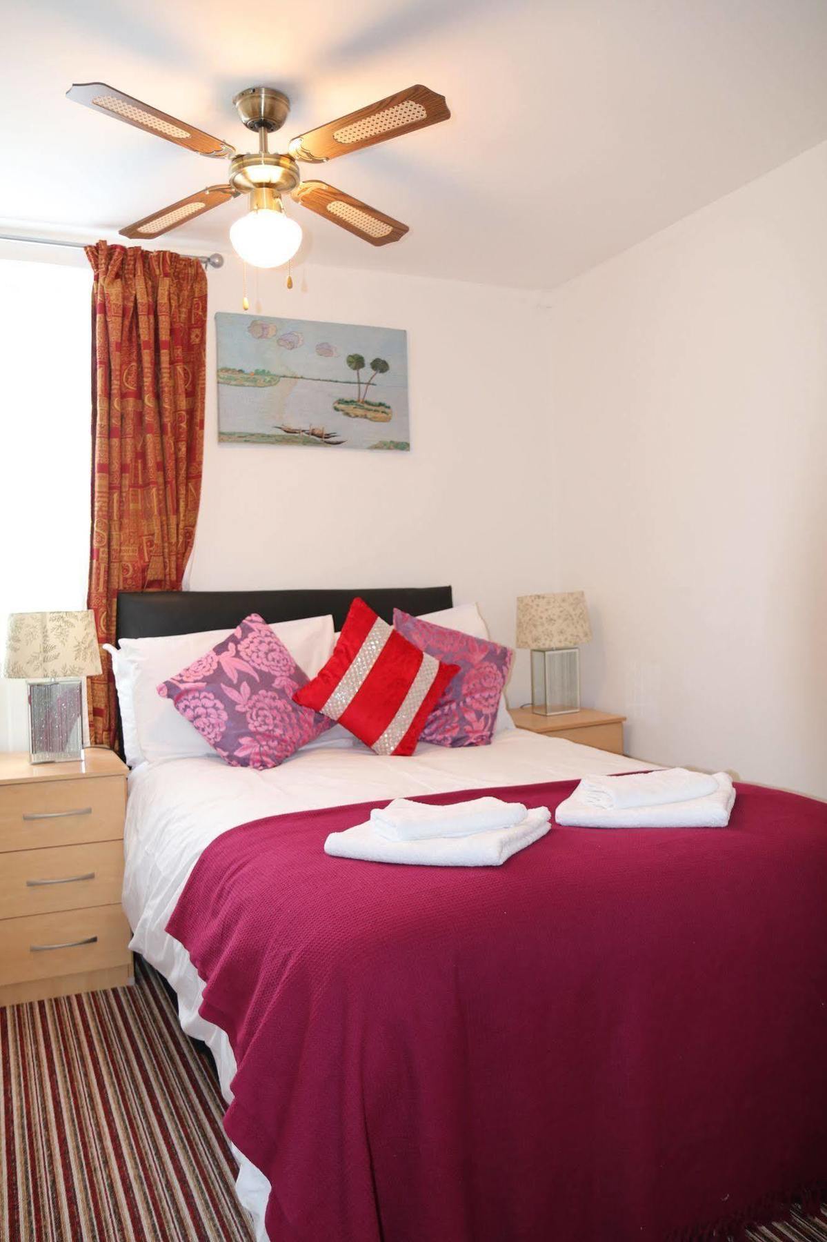 Metro House Star Accommodation London Kültér fotó